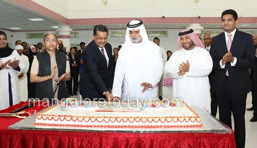 sheikh nahyan bin mubarak al nahyan  Visits thumbay hospital in dubai 1
